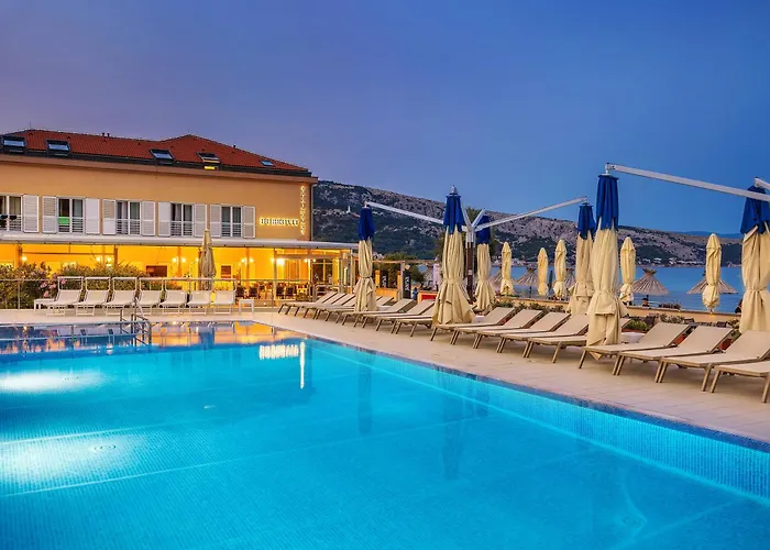 Hotel Dobrovit